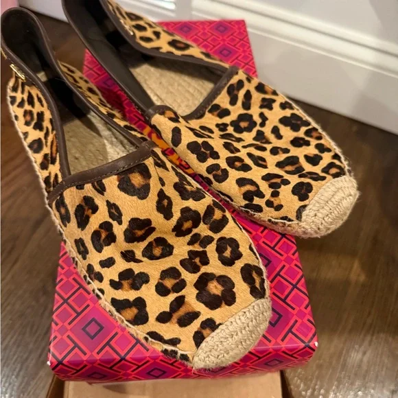 Tory Burch Tan and Black Espadrilles - Picture 1 of 7